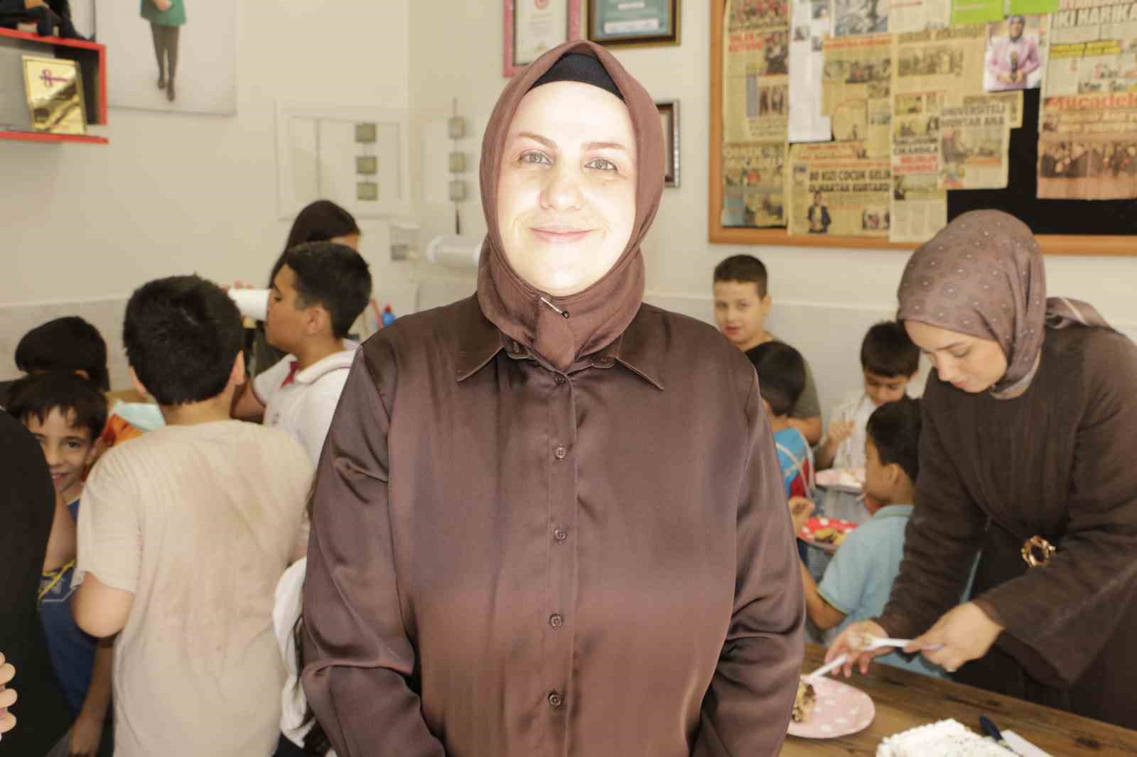 daha-once-hic-dogum-gunu-kutlamayan-cocuklar-ilk-kez-bu-sevinci-yasadi