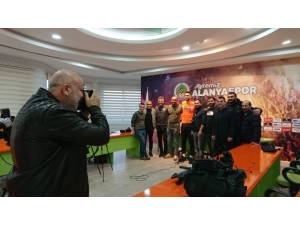 Deklanşöre Bu Kez Başkan Çavuşoğlu Bastı