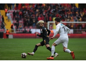 Ziraat Türkiye Kupası: Kayserispor: 1 - Akhisarspor: 2