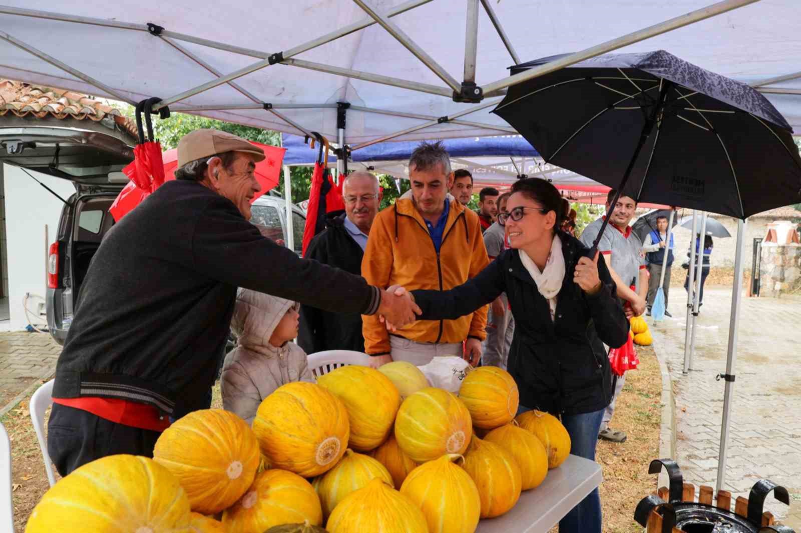 karabaglar-yaylasinin-en-guzel-kavunlari-secildi