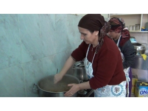 Eşi İş Bulamayınca Kolları Sıvayıp Lokanta Açtı