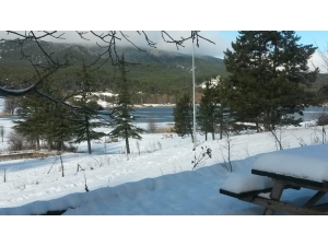 Gölcük Krater Gölü’nde Kartpostallk Manzaralar Oluştu