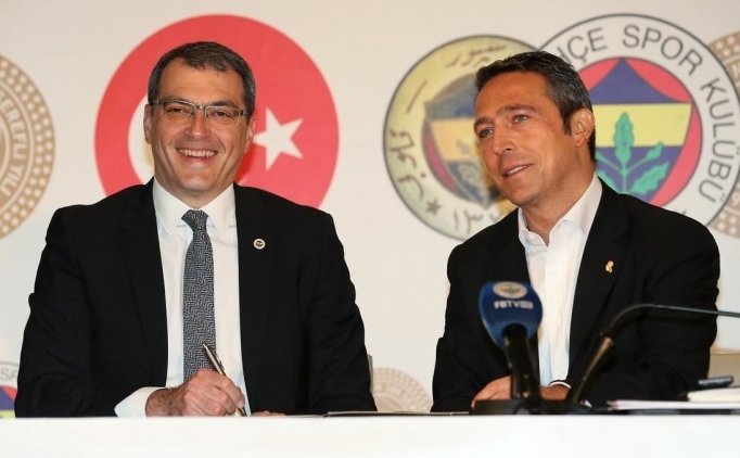 Fenerbahçe'de Transferler Yine Gecikti