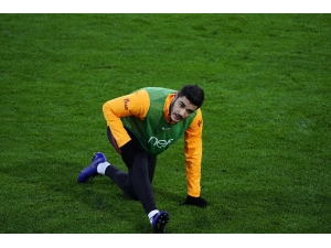 Ozan Kabak Adım Adım Stuttgart’a