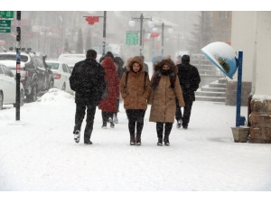 Yozgat’ta Eğitime 1 Gün Ara Verildi