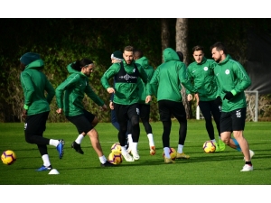 Atiker Konyaspor Taktik Çalıştı