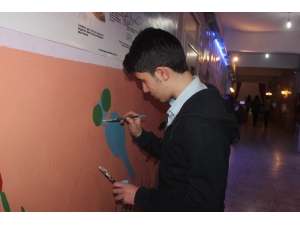 Okul Koridorunu Botanik Bahçeye Çevirdiler