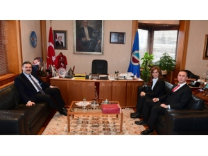 T.c. Merkez Bankası Eskişehir Şube Müdürü’nden Rektör Çomaklı’ya Ziyaret