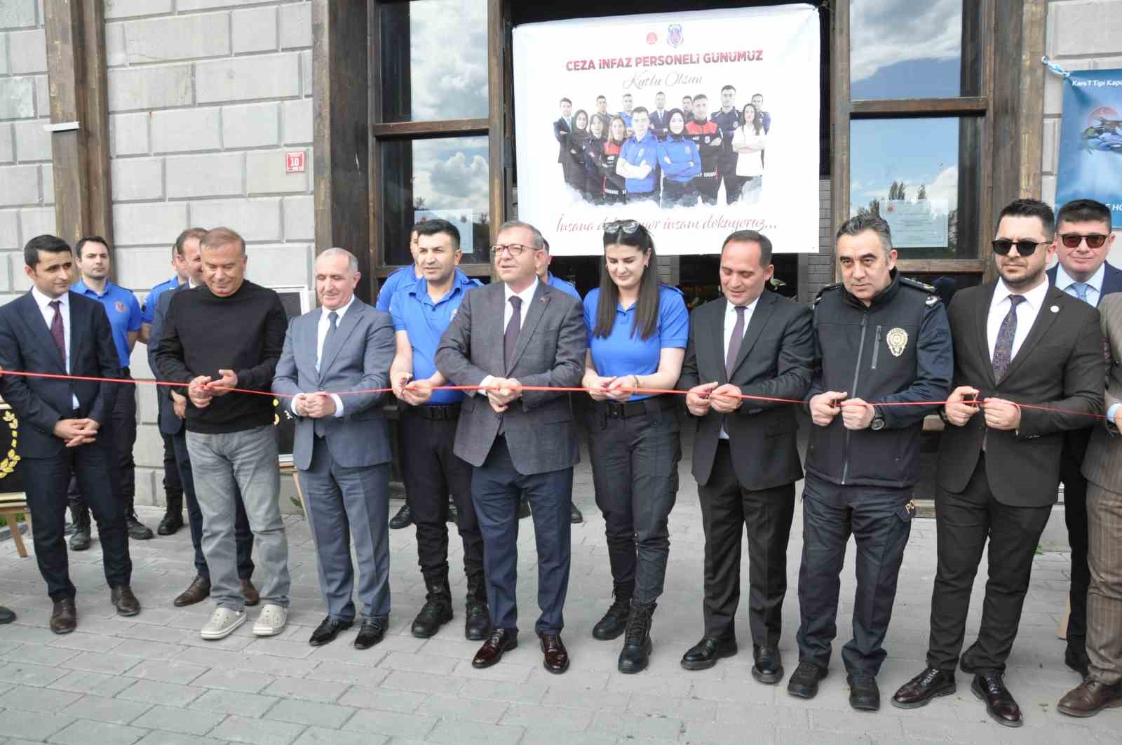 kars-ta-ceza-infaz-kurumlari-egitim-sergisi-acildi