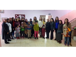 Ak Parti Ve Mhp’den Özel Öğrencilere Karne Hediyesi