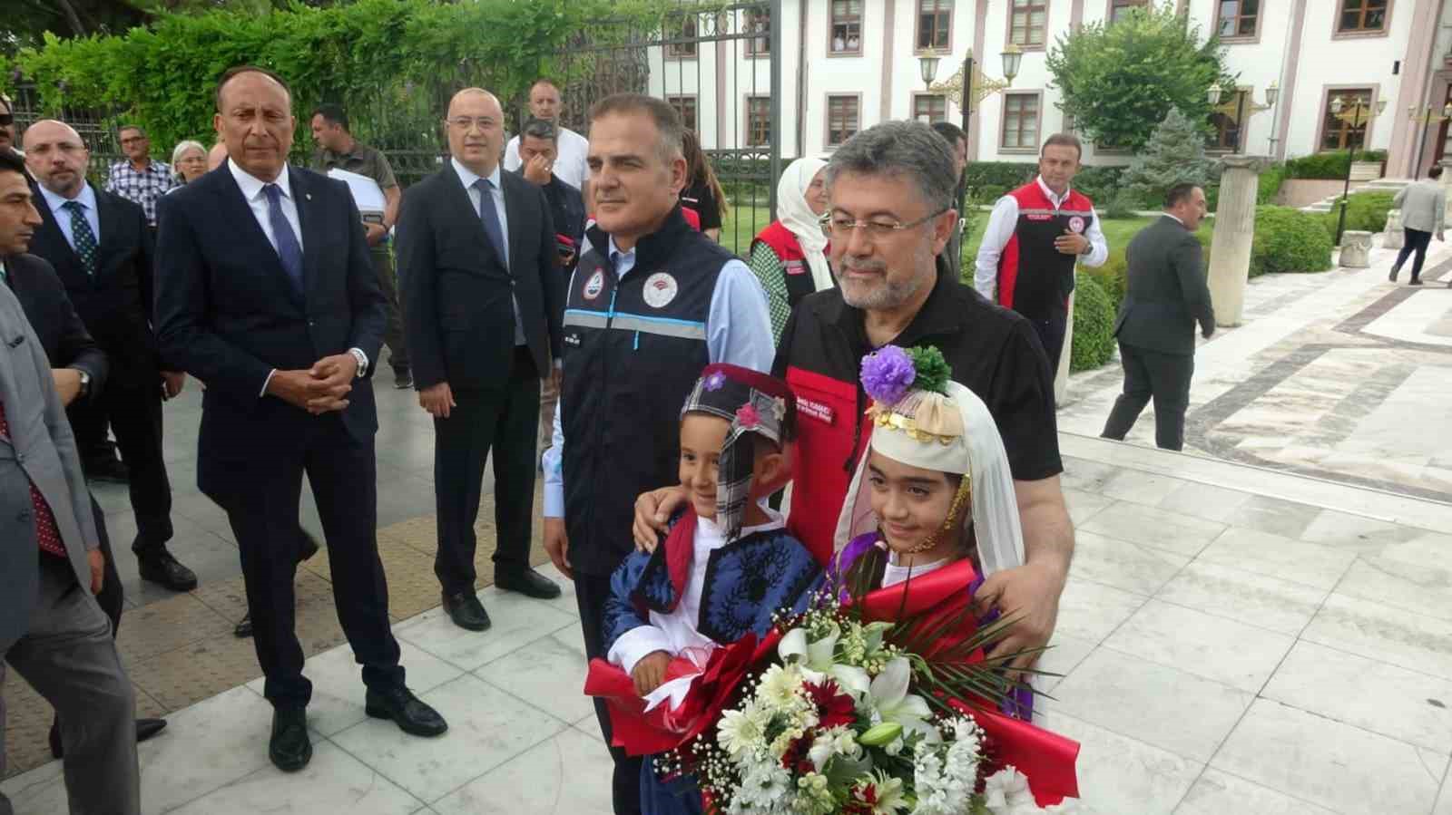 tarim-ve-orman-bakani-yumakli-nin-mugla-programi-devam-ediyor