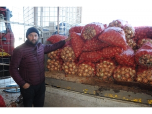 Küf Hastalığı Soğan Fiyatlarını Yükseltti