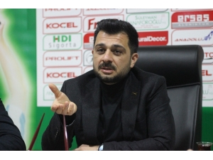 Giresunspor’da Aykut Demir’e Af Çıktı, 3 Yabancı İse Kadro Dışı Bırakıldı