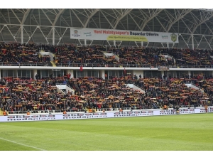 Öğrencilerin Karne Hediyesi Göztepe Maçı Olacak