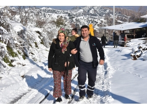 Diyaliz Hastasının İmdadına Belediye Ekibi Yetişti