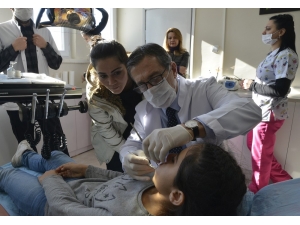 Tepebaşı, Çukurhisar’da Diş Kliniği Açtı