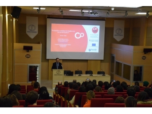 Anadolu Üniversitesinde Mülteci Krizi Konuşuldu