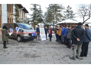 Tarihi Okula İncelenmek Üzere Araç Hibe Edildi