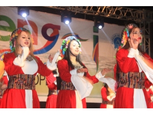 Reng-i Hakkari’de Öğretmenlere Özel Program