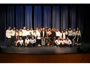 Efeler Hafta Sonu Tiyatroya Doyacak