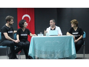 Tiyatroyla Kansere Farkındalık Oluşturuldu