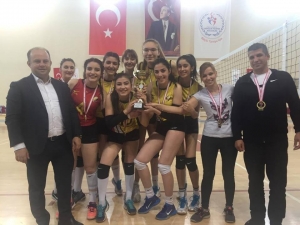 Okullar Arası Voleybol Genç (A) Kızlar İl Birinciliği Müsabakaları Tamamlandı