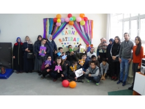 Özel Çocukların Karne Sevinci