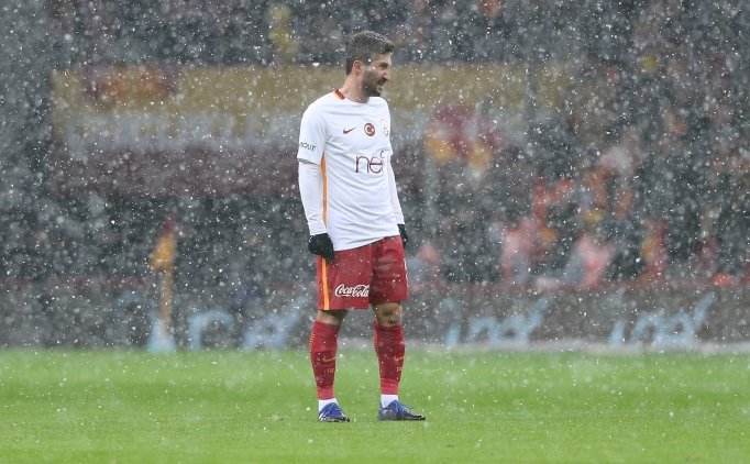 Galatasaray'da Sürpriz Gelişme: Sabri Sarıoğlu!