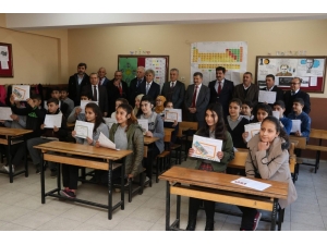 Manisa’da 248 Bin Öğrenci Karne Aldı