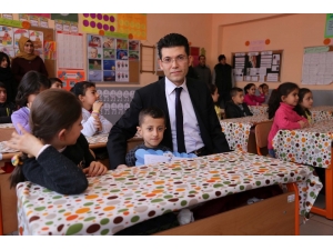 Varto’da Karne Dağıtımı