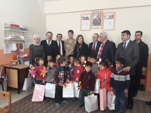 Kaymakam Uçar, Karne Dağıtım Törenine Katıldı