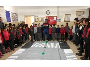 Tatil Öncesi Öğrencilere Trafik Eğitimi