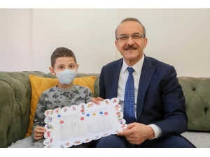 All Hastası Çocuk, Karne Heyecanını Evinde Yaşadı