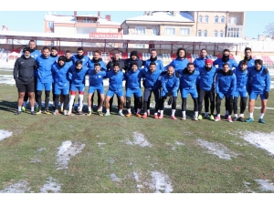 Nevşehir Belediyespor, Yomraspor Hazırlıklarını Sürdürüyor