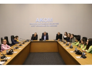 Başkan Toçoğlu, Öğrencilerle Bir Araya Geldi