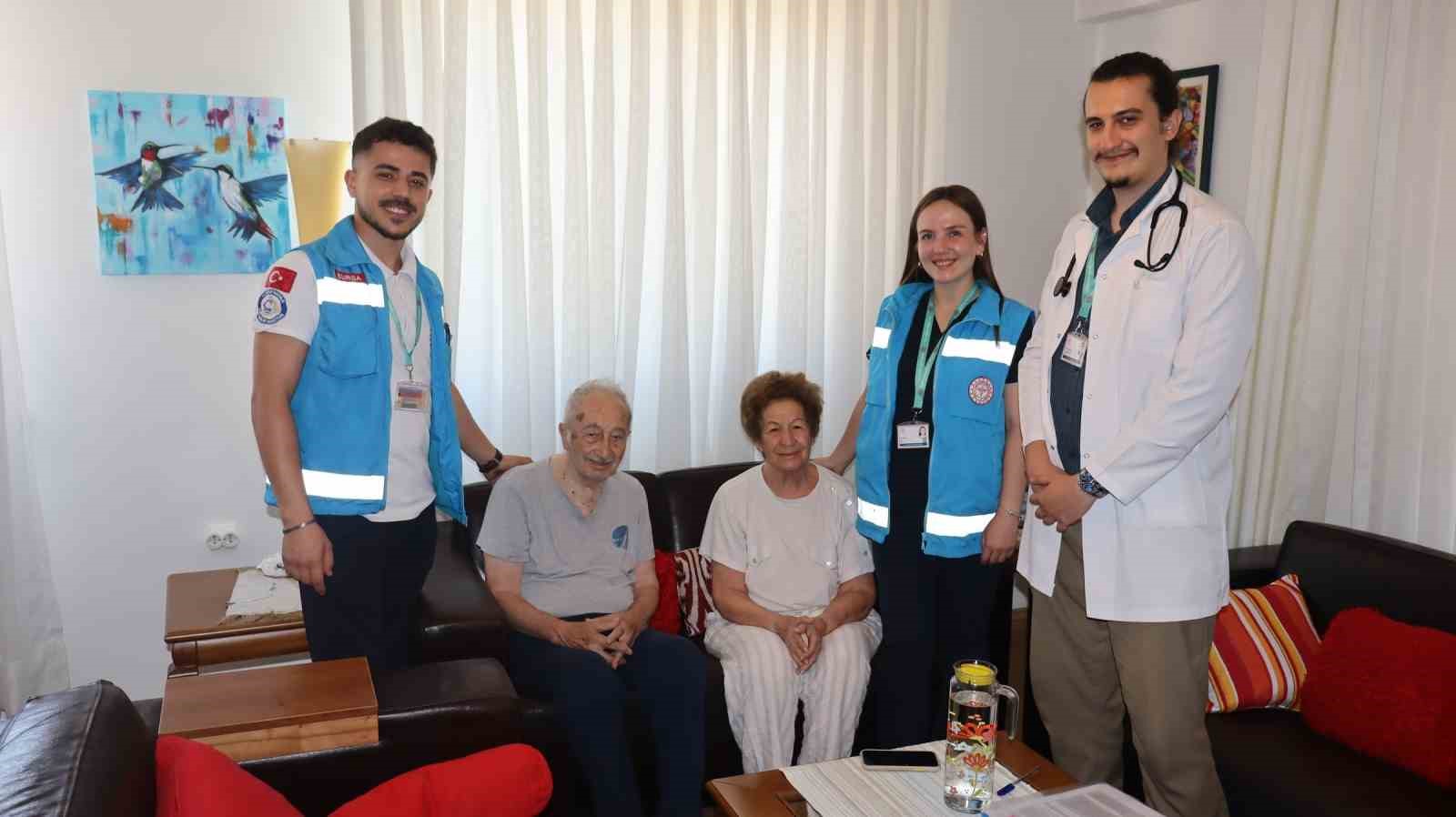 evde-saglik-hizmetleri-gonullere-dokunuyor