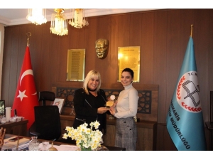 Türkiye’nin En Genç Yazarı Demiriz’den Öğrencilere Yazarlık Dersi