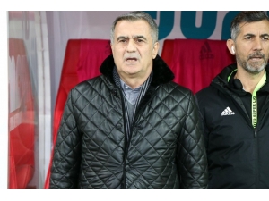 Şenol Güneş’in 300. Galibiyeti