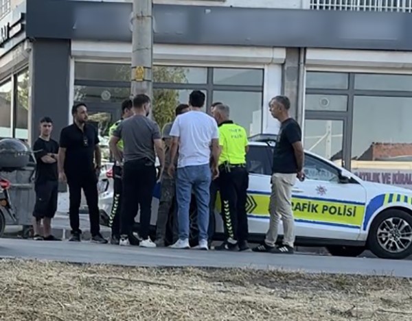 390-bin-tl-ceza-yazilan-ehliyetsiz-surucu-polislere-bagirarak-tepki-gosterdi