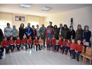 Çocuk Akademisi Öğrencileri İlk Kez Karne Heyecanı Yaşadı