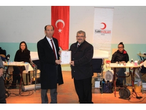 Kan Bağışçıları Ödüllendirildi