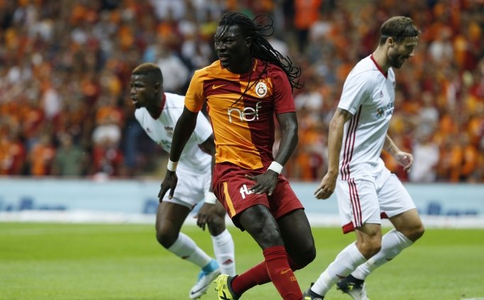 Galatasaray Taraftarı 148 Gündür Forvet Bekliyor