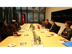 Bakan Pakdemirli, Güney Sudan Tarım Ve Gıda Güvenliği Bakanı İle Görüştü