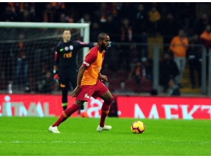 Spor Toto Süper Lig: Galatasaray: 3 - Ankaragücü: 0 (İlk Yarı)