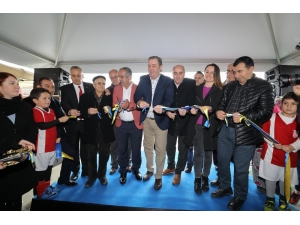 Buca’da Açılış Şenlikleri Sürüyor