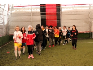 Bitlisli Kadınlar İlk Antrenmana Çıktı