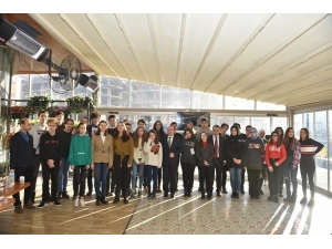 Başarılı Öğrenciler Vali Yazıcı’nın Konuğu Oldu