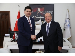 Başkan Özakcan Dp’den Aday Olduğunu Açıkladı