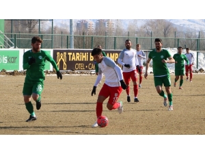 Tff 2. Lig: Sivas Belediyespor: 1 - Pendikspor: 2