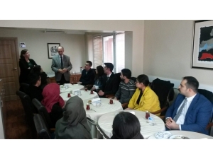 Açıköğretim Sistemi Ankara’da Yaşayan Başarılı Öğrencileriyle Buluştu